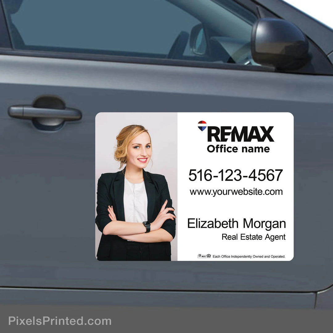 REMAX car magnet supporting strong real estate branding and professional image.